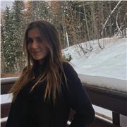 Studentessa universitaria offre ripetizioni e aiuto compiti a domicilio